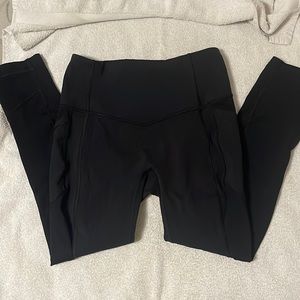 Lululemon Cropped leggings size 6